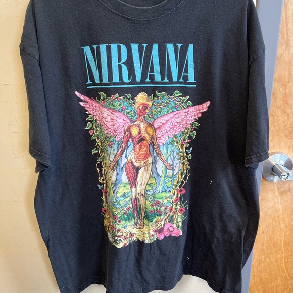 NIRVANA black Graphic Tee XL vintage euc - Picture 9 of 9